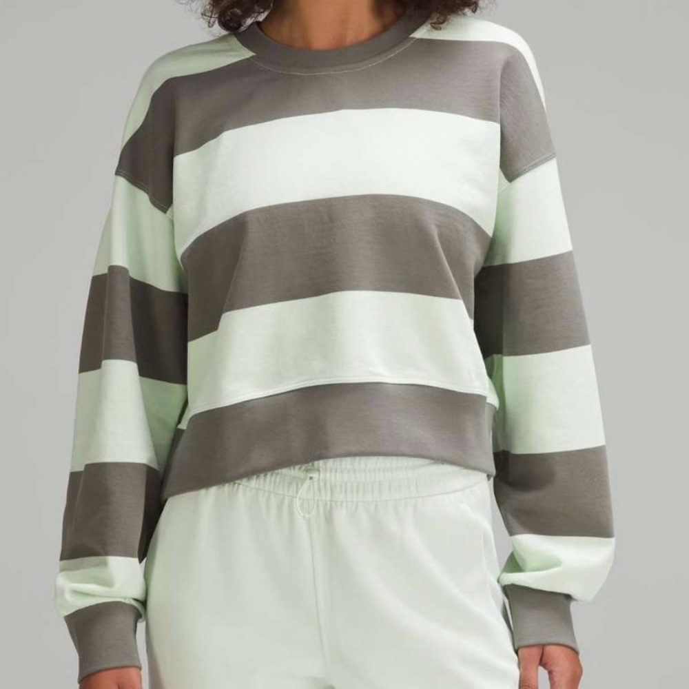 Lululemon Perfectly Oversized Cropped Crew in Stripe Size 12